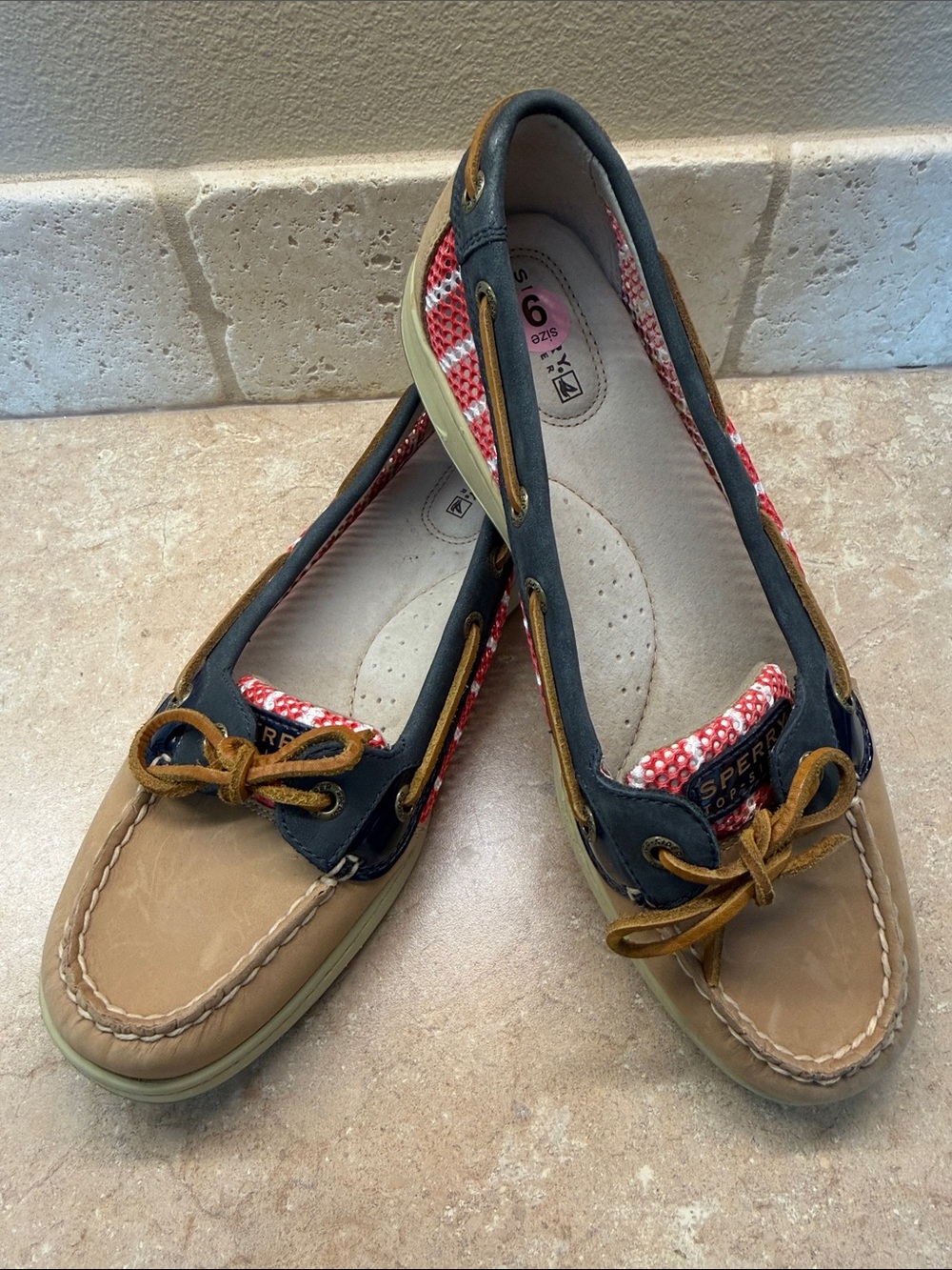 Sperry Angelfish Top Sider Boat Flats in Tan Black with Red Plaid Trim Sz9